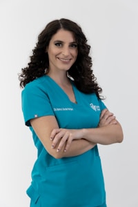 Dr. Sarah